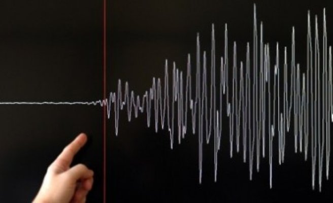 Vestea care cutremură România: anul 2013 va fi bogat în seisme. Vrancea a fost zguduită de Revelion